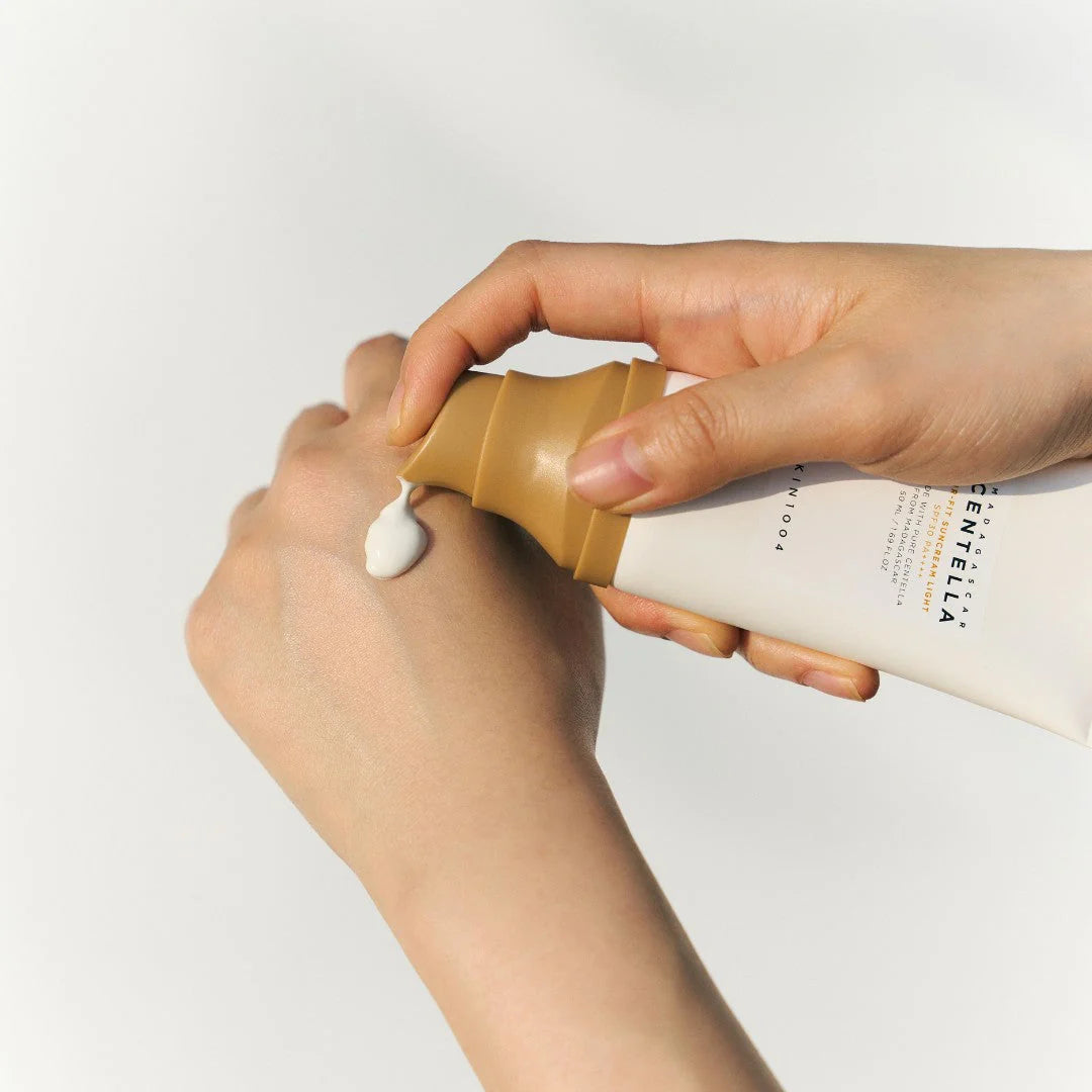SKIN1004 Madagascar Centella Air-Fit Suncream Light SPF30 PA++++ - Φυσική Αντηλιακή Κρέμα Προσώπου SPF30